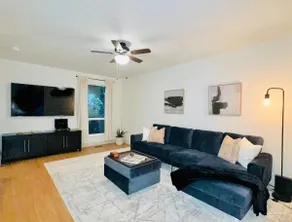 Urban Escape: Townhome Near Outdoor Adventures - Image 3