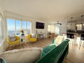 Golden Coast Cottage - Image 4