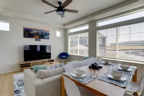 Unwind & Explore the City! Convenient Aurora Home - Image 5