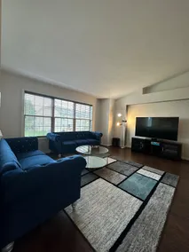 Ranch Style Single Family House - Image 4