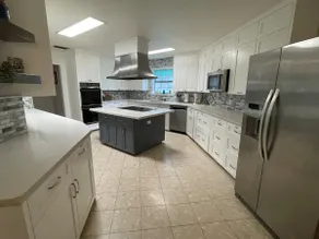 Spacious Living Area Triplex Unit! - Image 3
