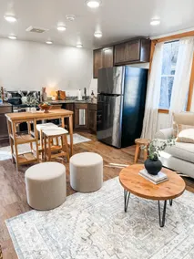 No. 3537 Light & Airy Cozy Loft - Image 2