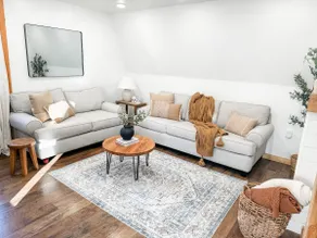 No. 3537 Light & Airy Cozy Loft - Image 5