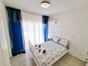 Beach Vibes Beachfront Apartment - Image 3