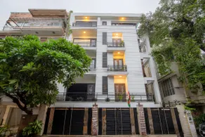Ultra Luxury 3BHK Service Apartment, South Ex 2 - Image 5