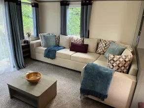 Peaceful lodge in private woodland setting - Image 5