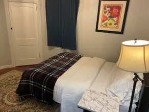 2 Bedroom First Floor Apartment - Image 4