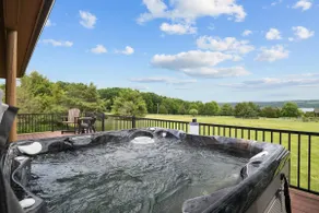 Castello:cabin with hot tub, pool table, lakeview - Image 2