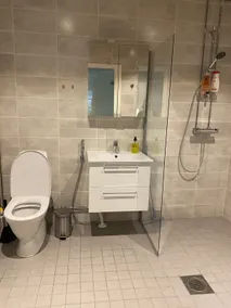 Completely renovated large two-room apartment. - Image 3