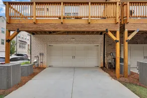 Modern 2BR Townhome | King Beds | Near Mall GA - Image 2