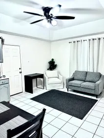 Work-Ready 3BR | Arcades | W/D | Near Airport - Image 4