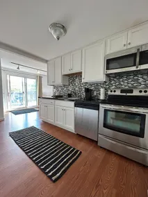 Beautiful & Spacious Home - Image 5