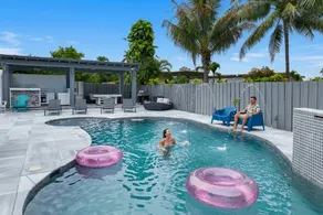 Beauty Miami House w/ Pool Table & Heated Pool_Spa - Image 2
