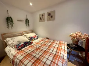 Studio garage conversion - Image 5