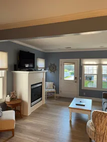 Cozy, convenient poolside by canal and beach .9 mi - Image 3