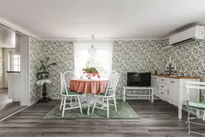 Cute cottage - Image 4