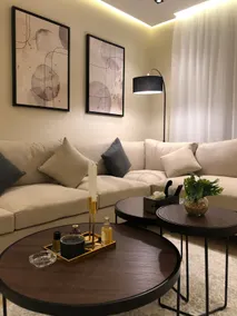 Luxury One Bedroom Apartment - Image 3