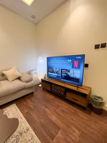 Apartment with a hall and a bedroom, self check-in - Image 3