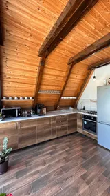 Arunia Cabin - Image 5