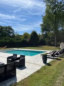 Fully-equipped house with pool - Image 2