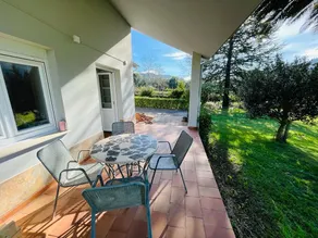 Nice house with a farm and grill - Image 5