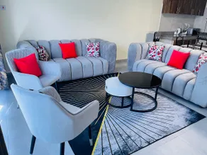A luxe 3Bedroom Condo with a Pool - Image 4