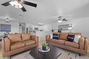 Clean Cottage | 6 Mins To WEC | Fenced | Pets - Image 2