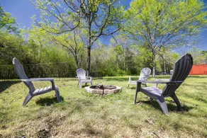 Rustic 2 Acre Country Cabin Near Lakes + Fire Pit - Image 3