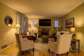 3BR Hot Tub Retreat Near Cincinnati Attractions - Image 3