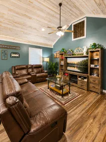 The Pond Home (157) - Image 4