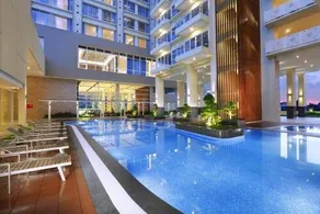 1BR Aston Residence with Swimming Pool & Gym - Image 3