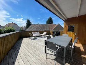 Spacious apartment and its rooftop. - Image 2