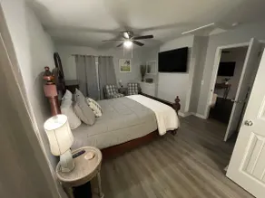 Cozy Villa near downtown. - Image 5