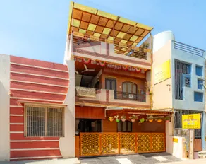 Shrilok Kutir - 2BHK Apartment |7 Mins from Temple - Image 2