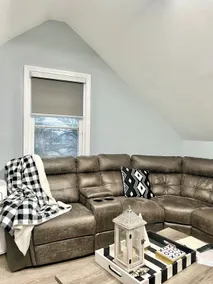 Skyview Guest House, near JWU, CCRI WIH and RIH - Image 2