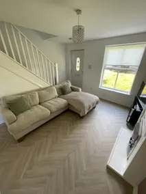 Cozy 2 bed house near to M8 - Image 5