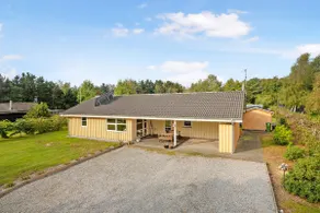 Neues Ferienhaus nahe Strand und Stadt - Image 3