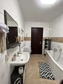 Gera Apartment - Image 3