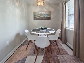 Pineville Contemporary - Image 3