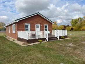 Peaceful getaway near Lake Huron - Image 2