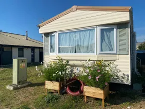 Peaceful Beach Retreat Secure Parking Dog Friendly - Image 2