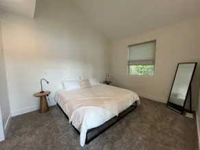 The Lake House - Image 4