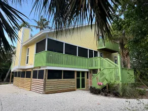 Island Paradise-The Sandy Banana-across from beach - Image 3