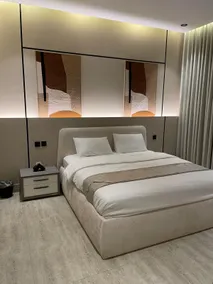Apartment with bedroom and self check-in - Image 3