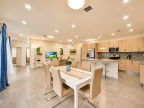 Private Stylish 2b Apt - 52 A - Image 3