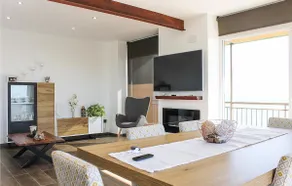 Gorgeous Apartment In Elche With House Sea View - Image 5