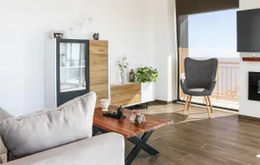 Gorgeous Apartment In Elche With House Sea View - Image 3