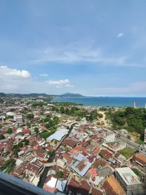 apart 2BR, view laut, wifi, smart tv, alt mkn n masak - Image 5