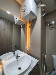apart 2BR, view laut, wifi, smart tv, alt mkn n masak - Image 4