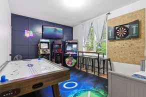 Secluded Retreat near Ski| Hottub+Sauna+Gameroom - Image 4